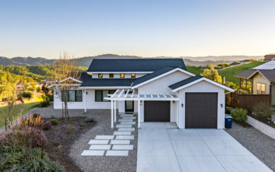 3315 Catalina-4br/ 4 ba/ 3000+sqft/ 3 car garage